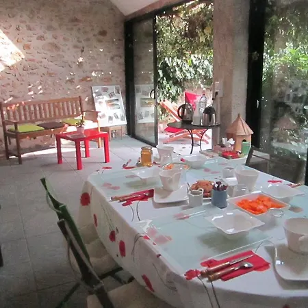 Le Nid D'hirondelles Bed & Breakfast Perthes-en-Gatinais