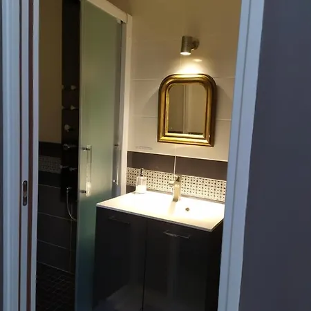 Le Nid D'hirondelles Bed & Breakfast